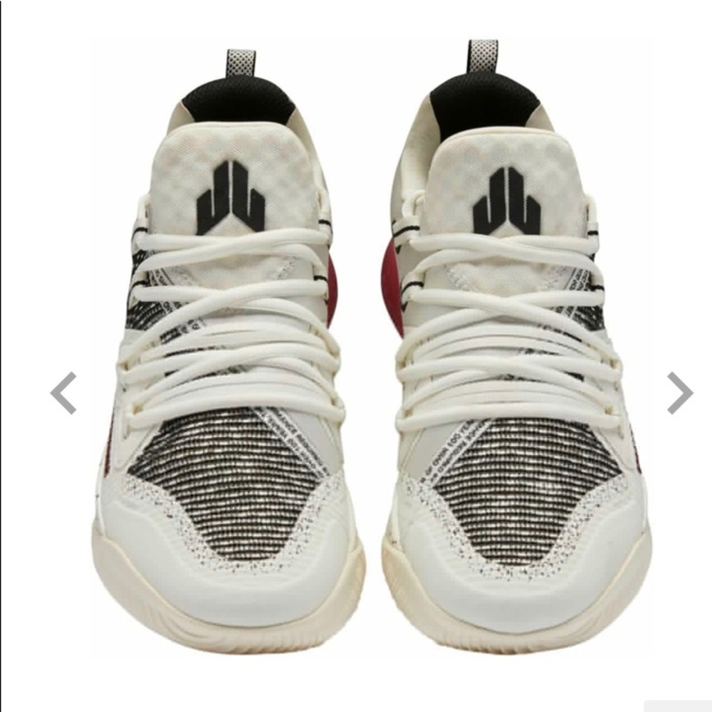 New Reebok Men's JJ III Training Sneakers.